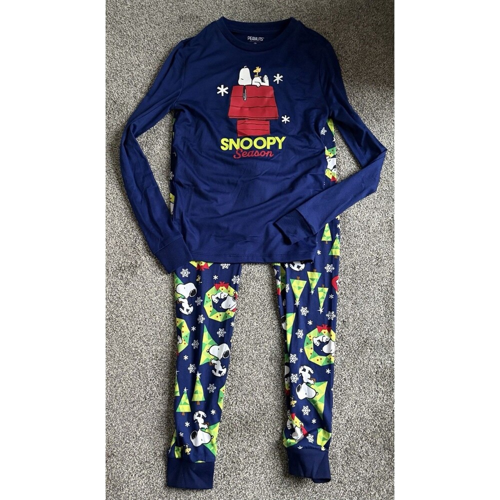 Boys Snoopy Christmas PJ Set Size 12 NWT